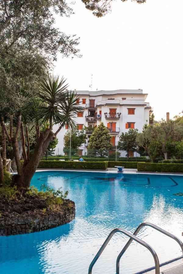 Short-Lets D33, Part Of The House Is Available For Short-Term Rentals In Sorrento Center 外观 照片